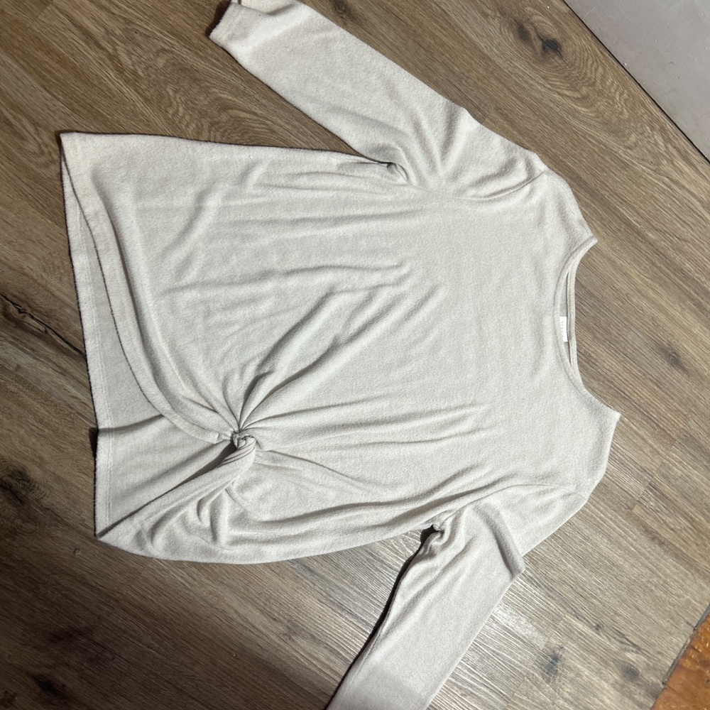 White sweater shirt - Picture 3 of 3